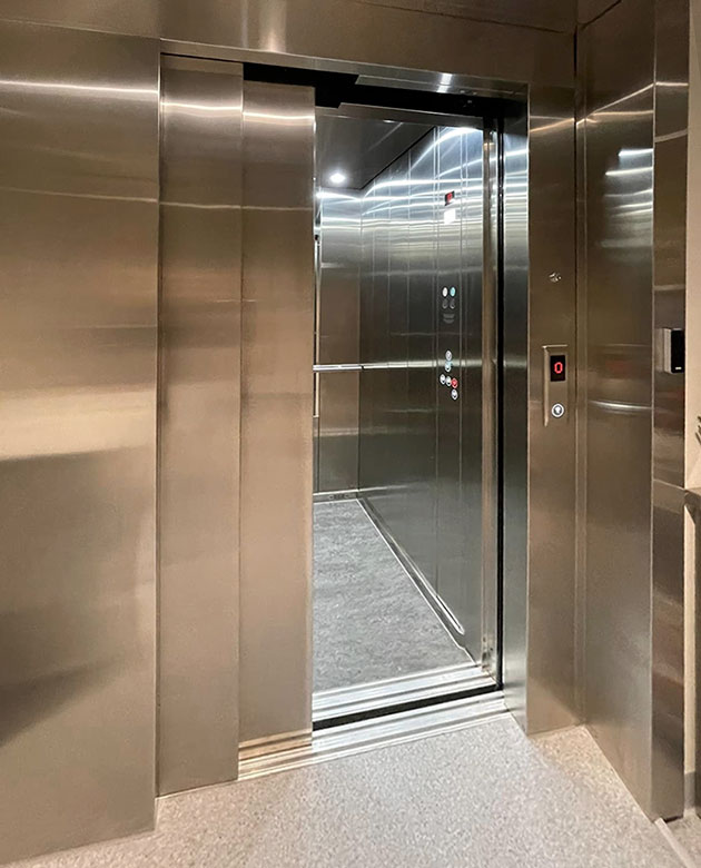 Lohjan terveyskeskuksessa hissien modernisointi